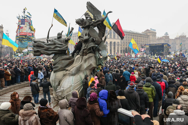    Родион Мирошник заявил, что госпереворот на Украине может состояться только с разрешения Запада