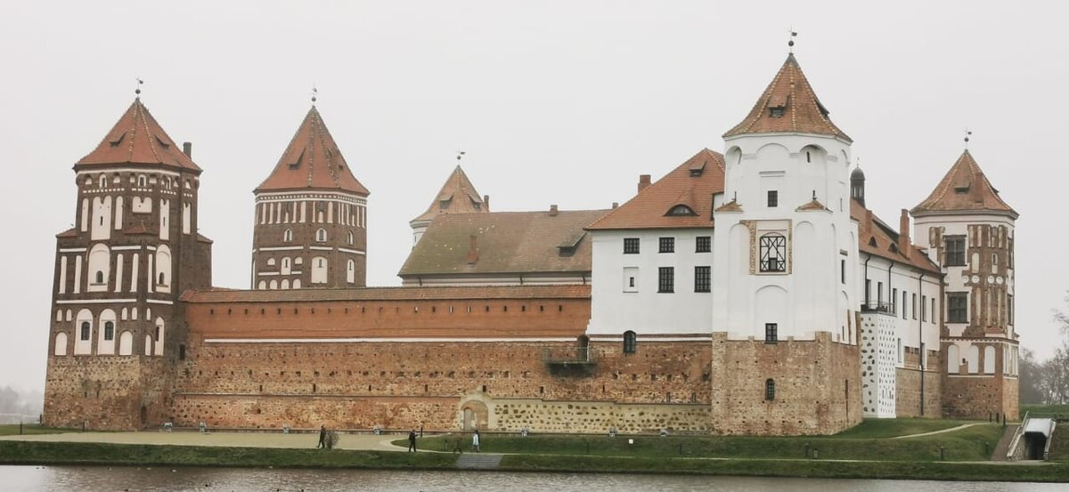 Фото мирского замка в белоруссии