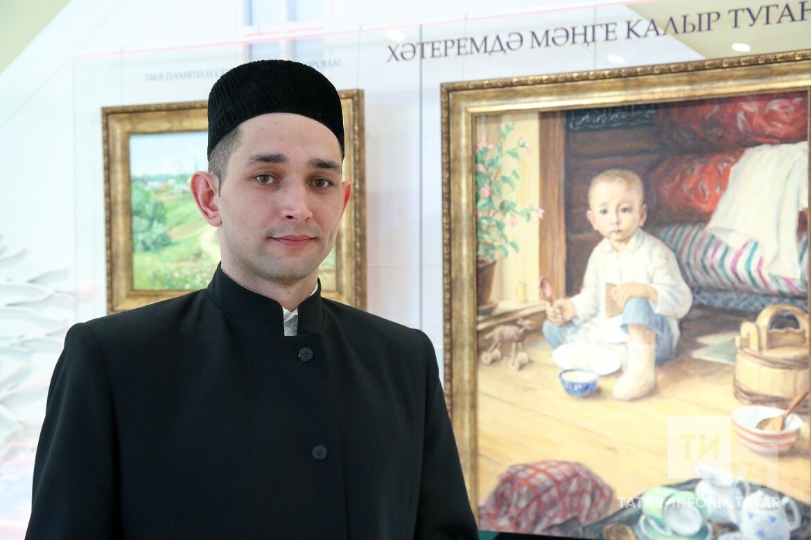 2019 елда Тукай музеенда авторлык экскурсиясе үткәрә.Фото: © Салават Камалетдинов