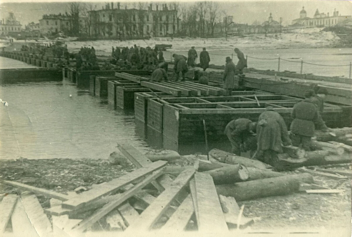 От Великого до Горбатого: история Новгородского моста 10-21 веков |  Новгородская Русь | Дзен