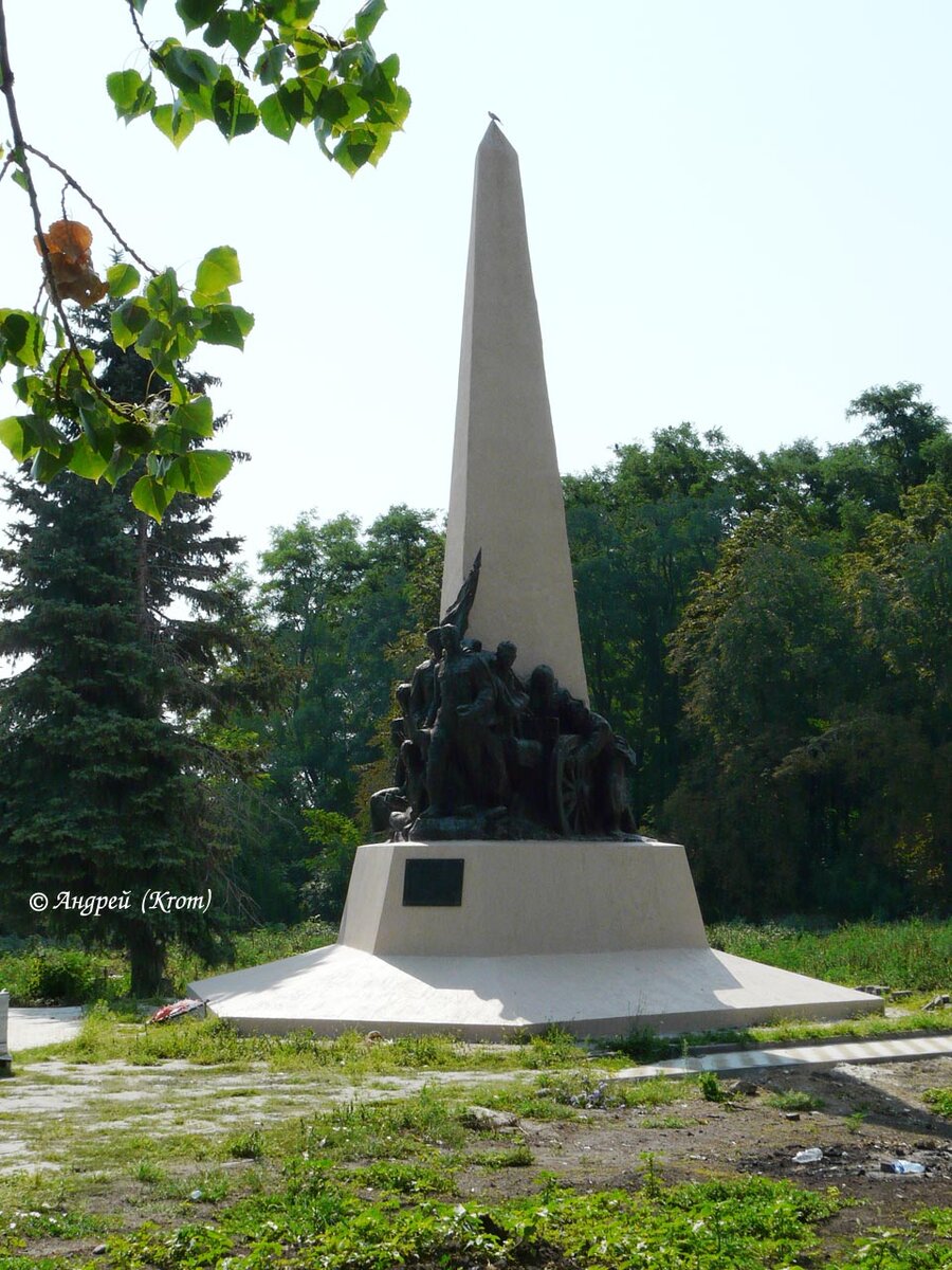 Памятник артиллеристам в селе Большие Салы