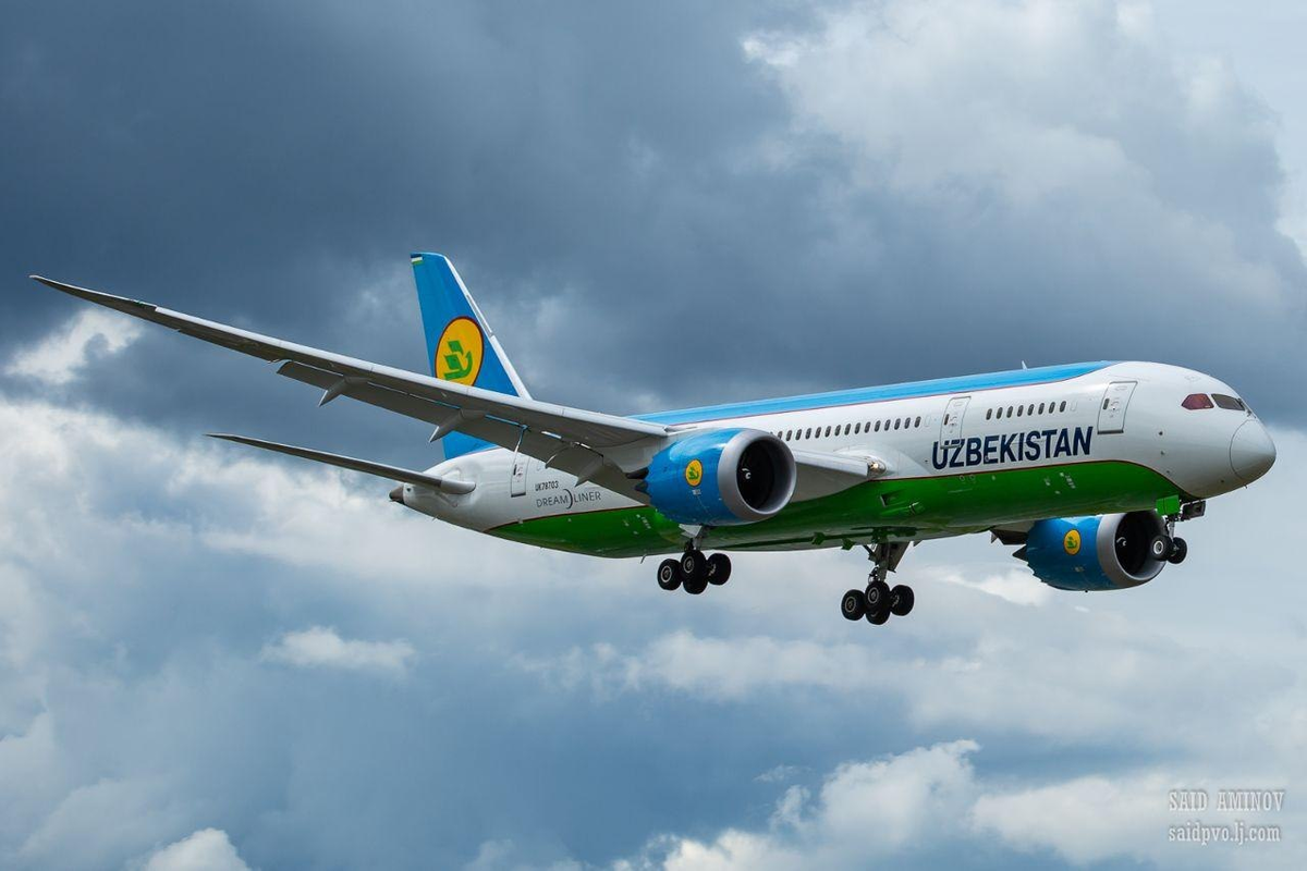 Uzbekistan airways. Боинг 787-9 Uzbekistan Airways. B787 Uzbekistan Airways. Боинг 787-800 узбекские авиалинии. Uzbekistan Airways 747.