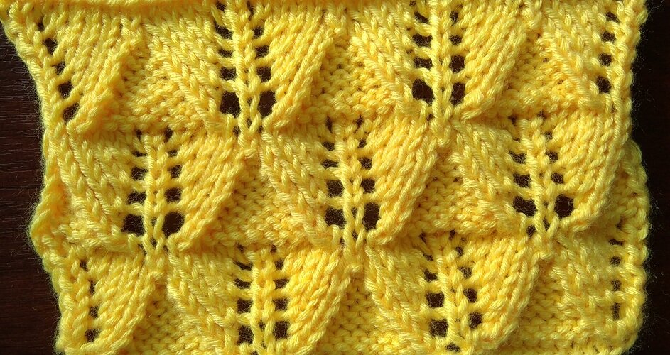 Лицевая сторона узора Треугольники с листиками