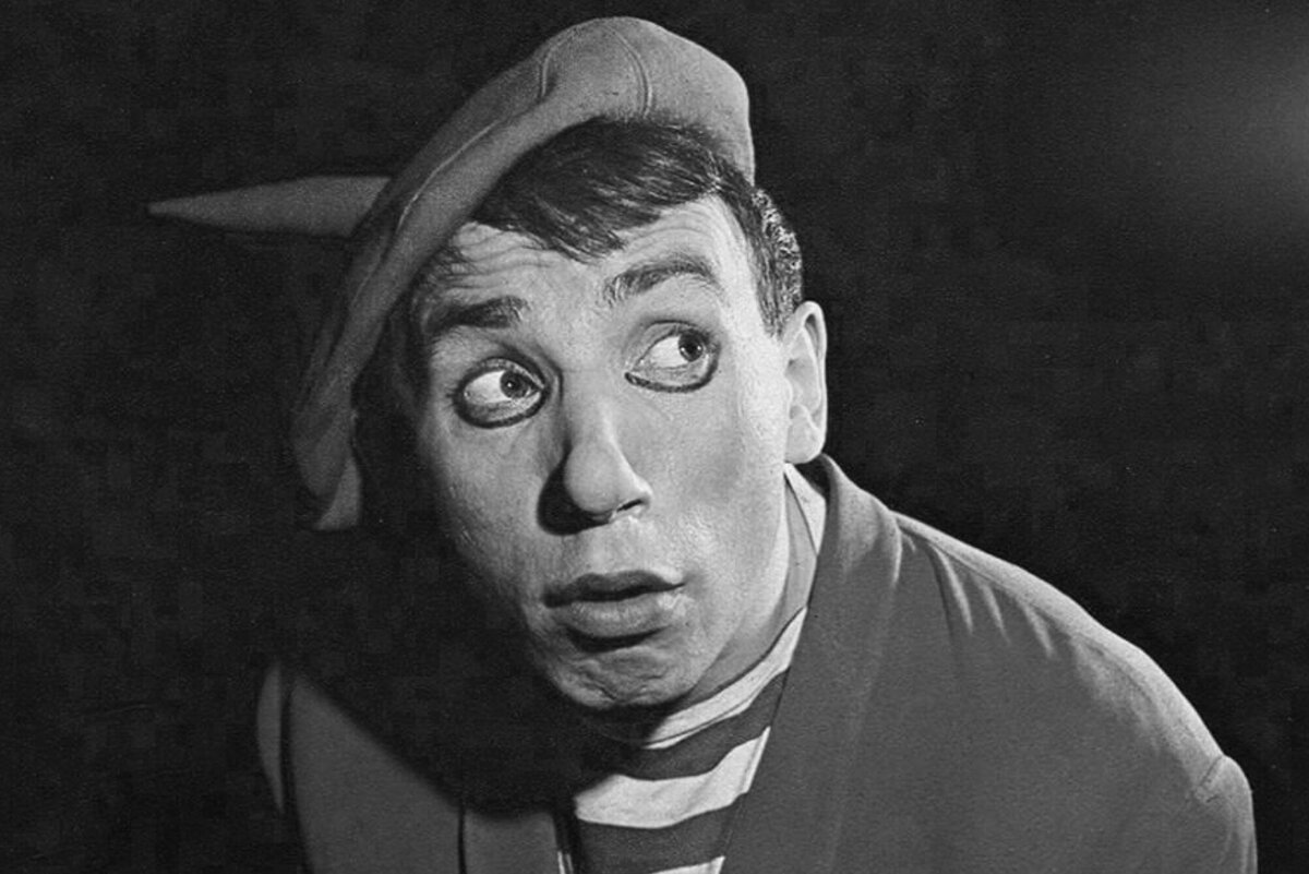     Умер в Боткинской больнице легендарный клоун Андрюша, учивший Аллу Пугачеву жонглировать