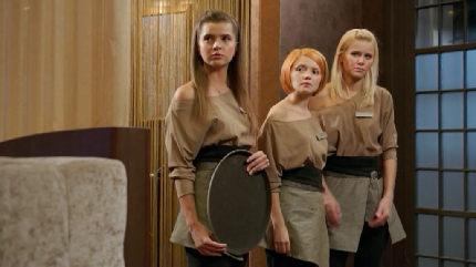 *Официантки из сериала «Кухня», которые зарабатывают 10 тыр за смену и при этом жалуются на трудную судьбу))                                 (Фото взято из открытых источников)