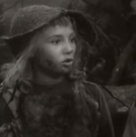 Примерно таким мог бы быть Джонни. 27-летняя Надежда Румянцева в роли Лесного Мальчика в фильме "Звёздный  мальчик" (1957).