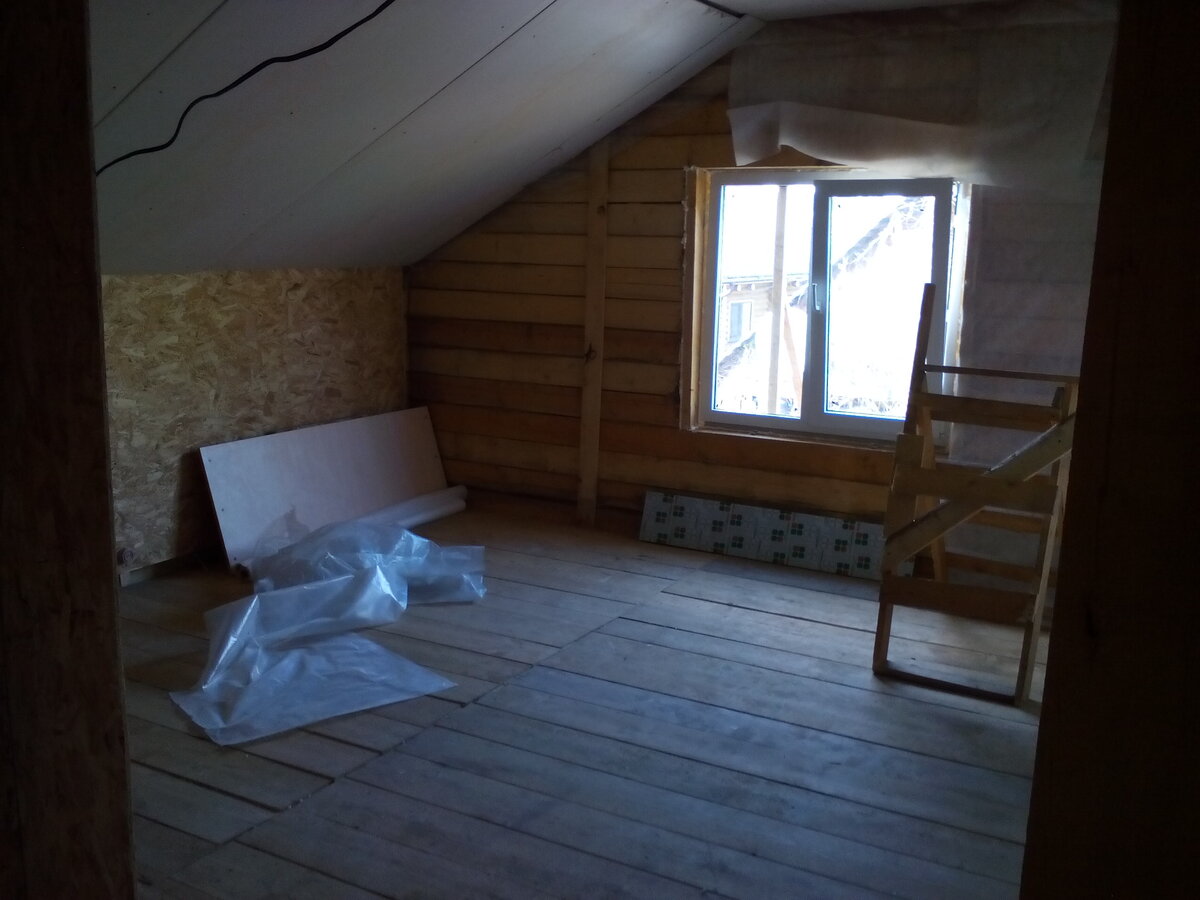 Это комната для семьи среднего сына и четырех внуков