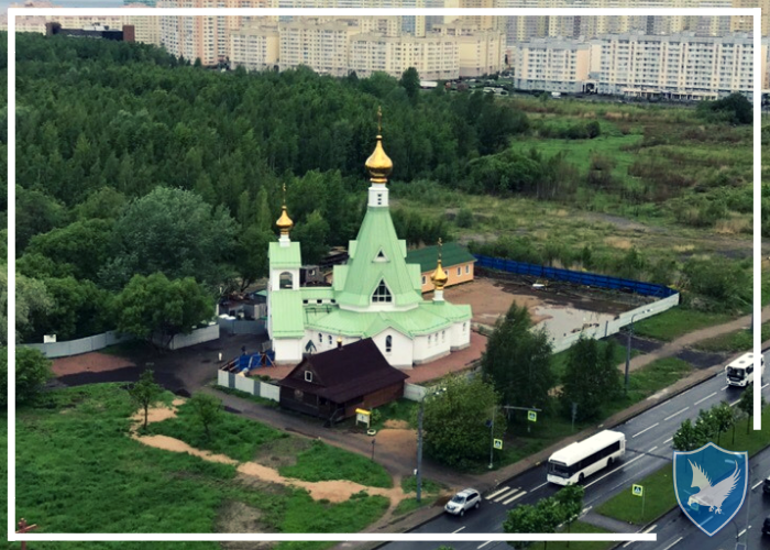 Храм в парке южный расписание. Храм Покрова Божией матери в Южно-Приморском парке Санкт-Петербург. Храм в Южно Приморском парке СПБ.