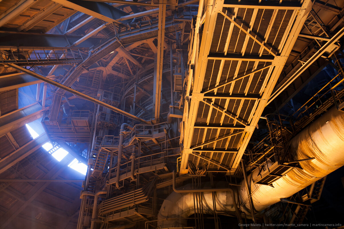 Доменная печь россиянка нлмк. Доменная 6. Нлмк липецк доменная печь. Новолипецкий металлургический комбинат. Новолипецкий металлургический комбинат доменная печь.