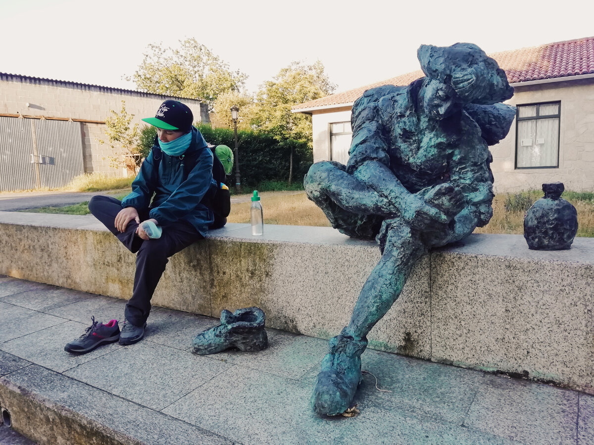 Памятник пилигриму в г. Валга (Испания).