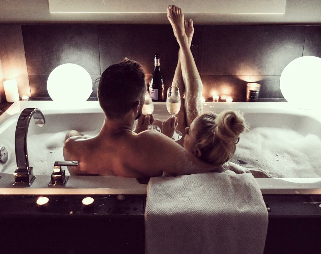 Любовь — это самое великое чувство, которое вообще творит чудеса.