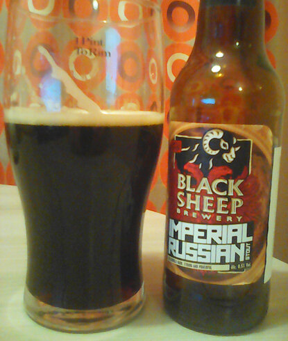 Black Sheep Imperial Russian Stout в стакане. Фото автора