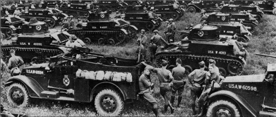 Маневры армии США 1939 года. Очень неплохие БТРы"Скаут" в одном строю с легкими танками М1, имевшими минимальную боевую ценность. 13-я кавалерийская дивизия.