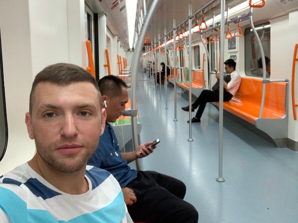 В Шанхайском метрополитене