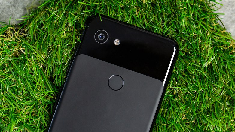 У Google Pixel 3a та же камера, что и у его старшего брата, но она намного дешевле