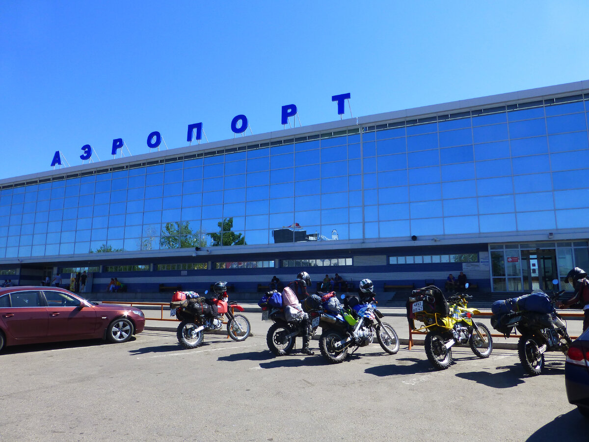 Иркутский аэропорт, ждем багаж