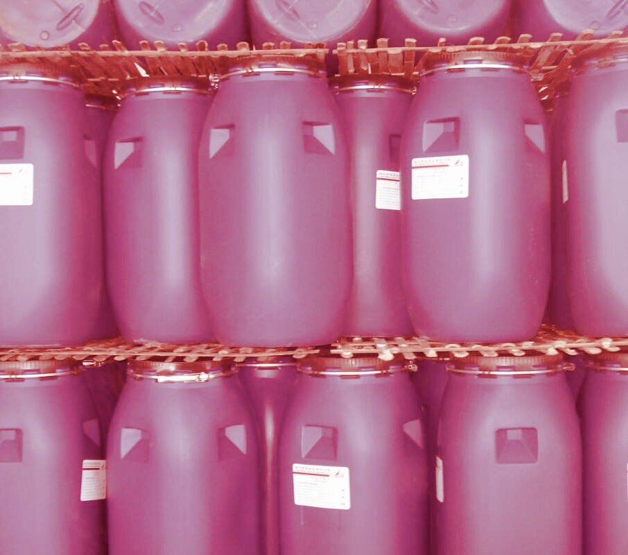 Лаурилсульфат натрия, Стоимость одной бадьи около 1600 рублей.