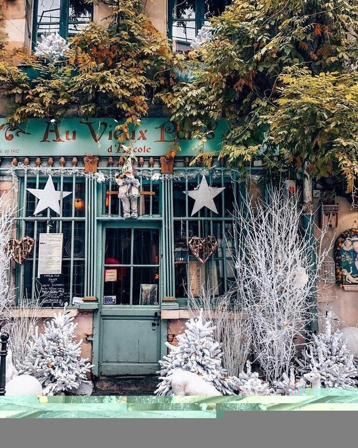 PRO LIFE - это проект направленный на изменения улучшающие качество жизни человека 👫 И да, это не про господдержку☝️😀. Наша цель, скорее миссия - осчастливить как можно больше людей. Каждого и каждую тебя ❤️ Чем больше счастливых людей вокруг нас, тем жизнь прекрасней✨  Изменить жизнь можно, начав изменения с себя. Изменения себя - это в первую очередь изменение своего сознания. Изменения - это Трансформация. Личная Трансформация в PRO LIFE - это серьёзные проработки  на трех уровнях :сознание, подсознание, тело. И это совсем не про "волшебство" или "волшебную таблетку", как обещают многие курсы личностного роста, каких сейчас на просторах интернета очень много. Трансформация это выход на существенно новый уровень жизни.  Цель трансформации это повышение качества жизни на всех уровнях. Если вы задумывались хоть раз над тем, что время улетучивается впустую, вы не чувствуете себя окончательно счастливым, хочется что-то сделать, но не знаете что, отчаяние постоянно бьёт в поддых, силы уходят, а счастье не приходит, вместо улыбки - стиснуты зубы, а в сердце состояние борьбы за выживание. Значит, пришло время задуматься над тем, что же мешает вам жить своей полноценной, качественной, счастливой жизнью. И если вы решитесь, решитесь уже сегодня. То завтра вы войдёте в новую жизнь. Ведь самое главное - это решение. 
Пи. Си. Мы проводим бесплатные консультации на тему того, как осознанно выйти на новый, качественный уровень жизни.