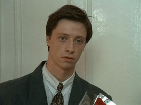 Кирилл Пирогов в фильме «Орёл и решка». Кадр из фильма