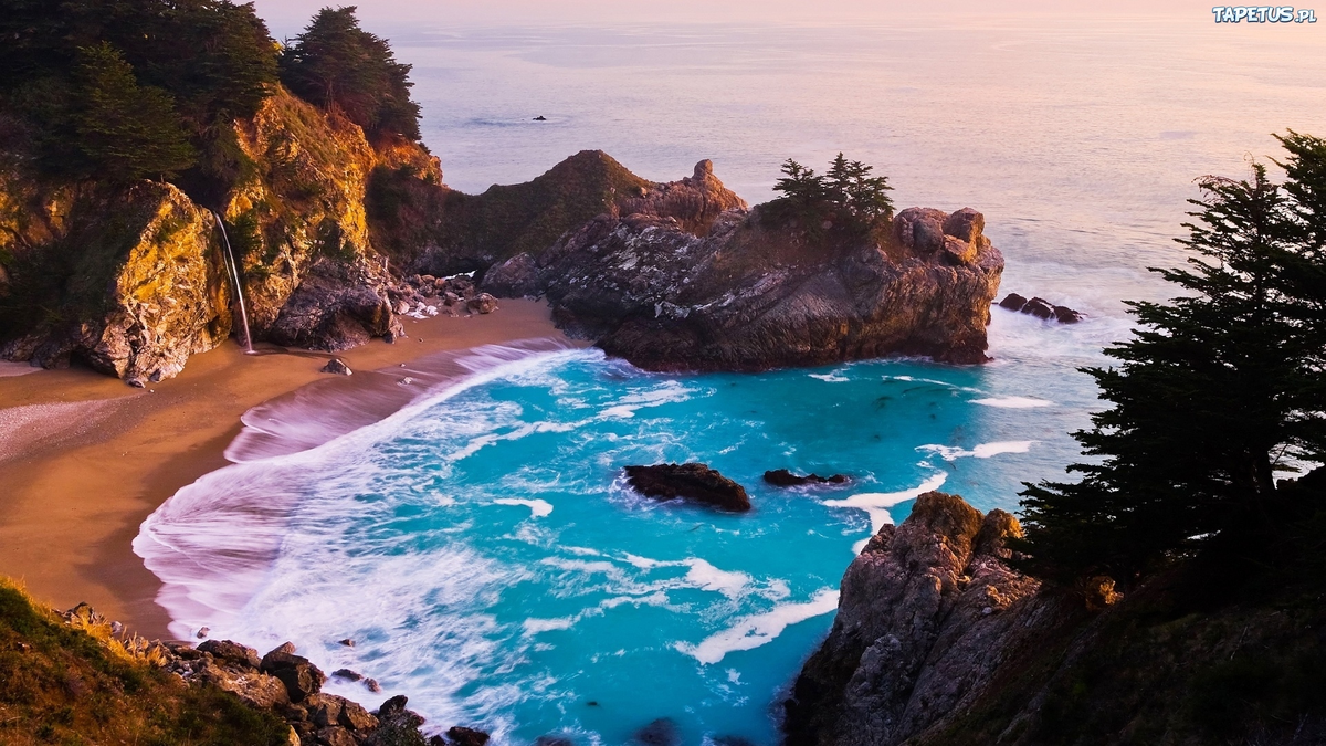 BIG SUR, CALIFORNIA 