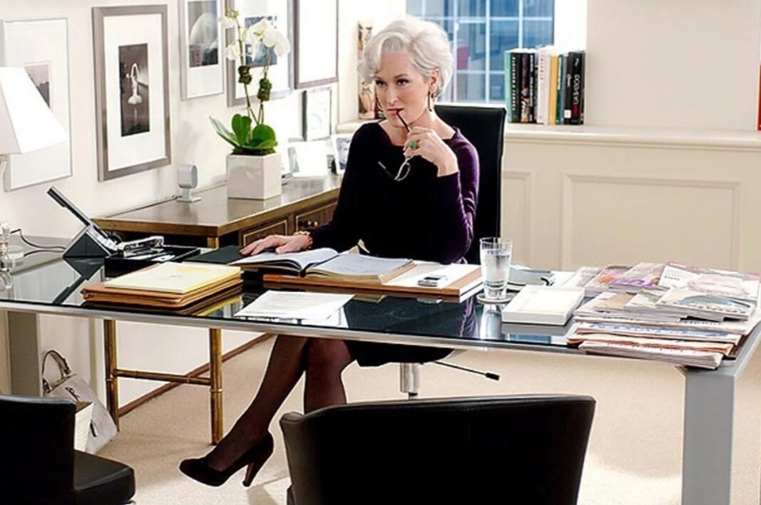 Женщина Руководитель.