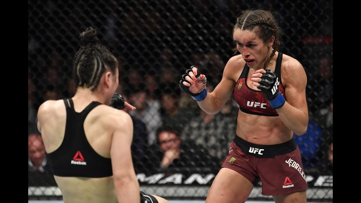 Вейли Чжан и Йоанна Енджейчик. UFC 248