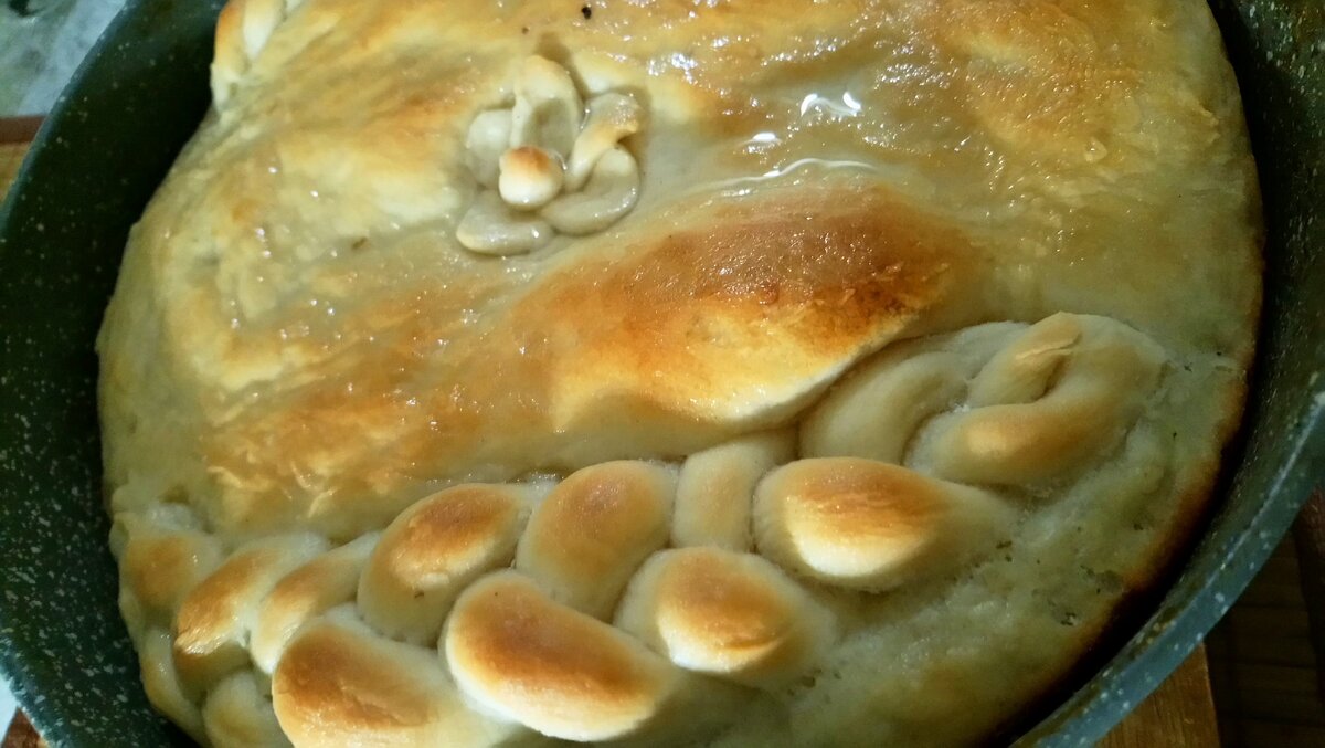 Пирог с яблоками из дрожжевого теста в духовке рецепт фото пошагово и видео | Oppskrift