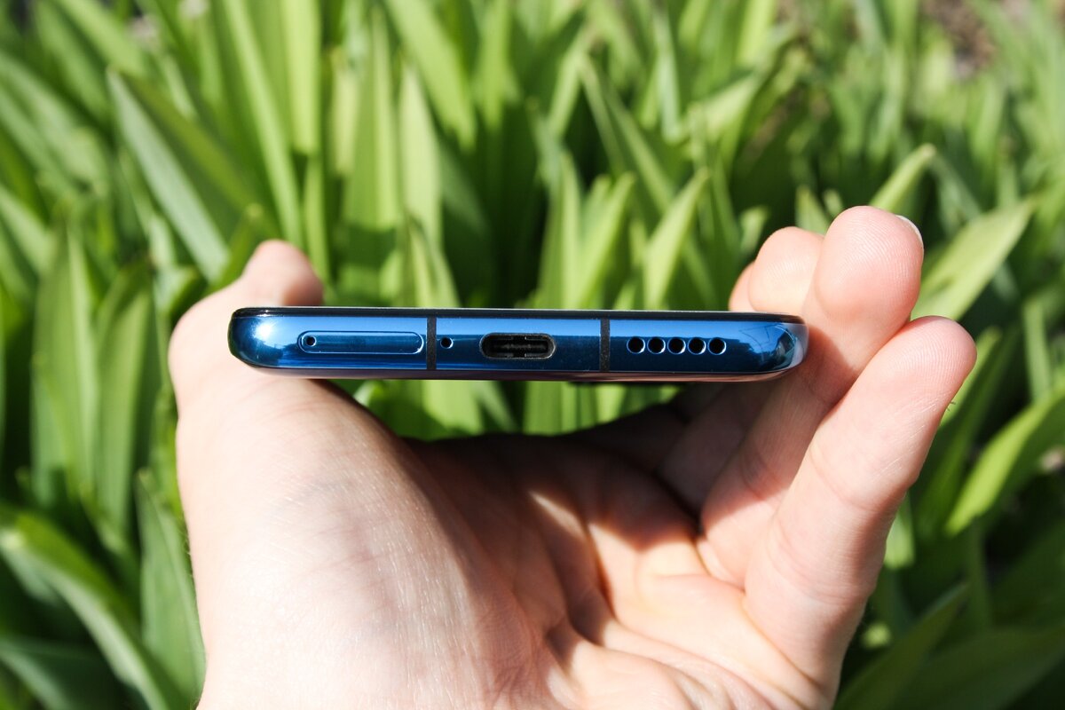 Нижняя грань Huawei P40