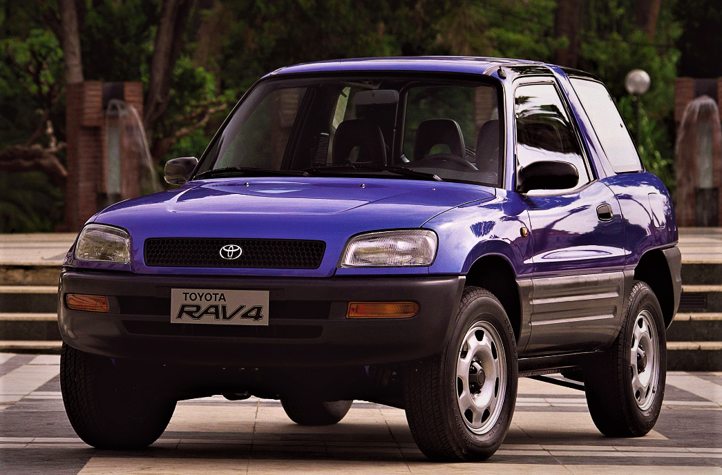 Интересный факт: RAV 4 первого поколения построен на безе Toyota Celica.