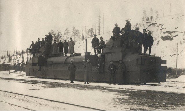  Мотоброневагон «Заамурец»    