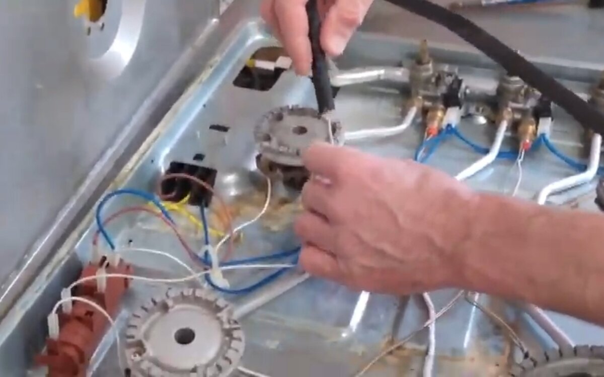 газовая плита автоматический электроподжиг газ контроль. электророзжиг плиты не работает. плита гефест электроподжиг и газ контроль. газовая плита не зажигается. 2 va.