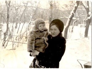 Маленький Марат с мамой