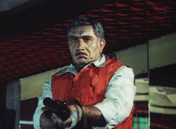 Реалии загнивающего Запада в советском фильме «Крик дельфина», 1986 г.