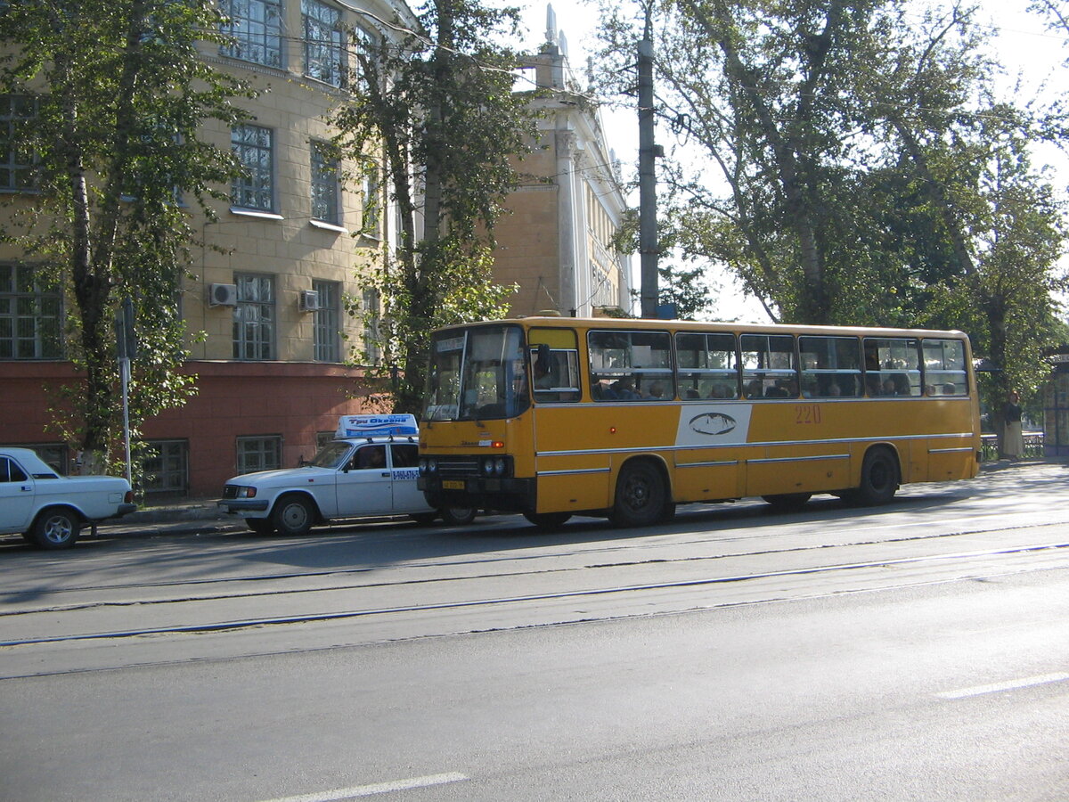 "Икарус-260.32"