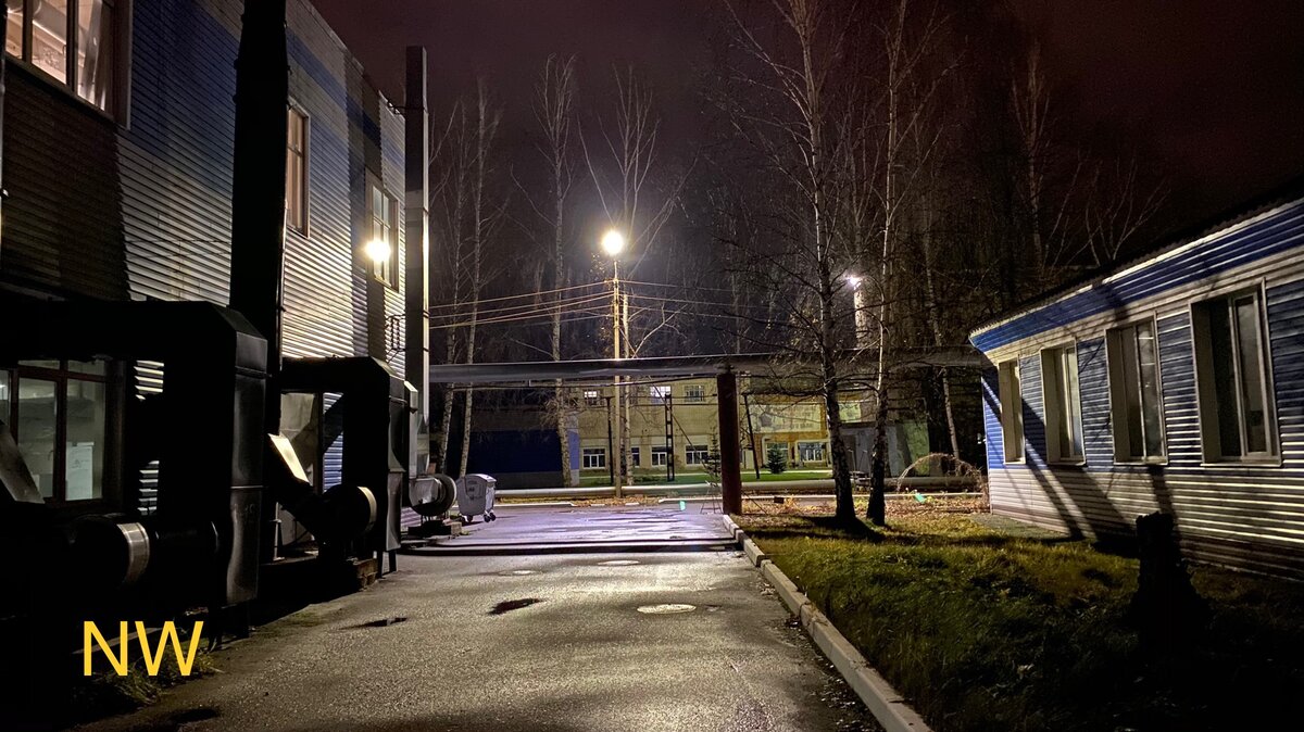 Фото автора. Ночной завод.