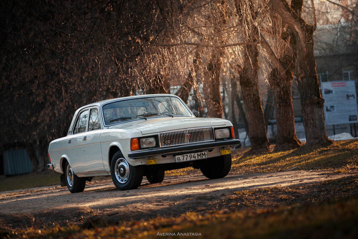 Волга ГАЗ 3102
