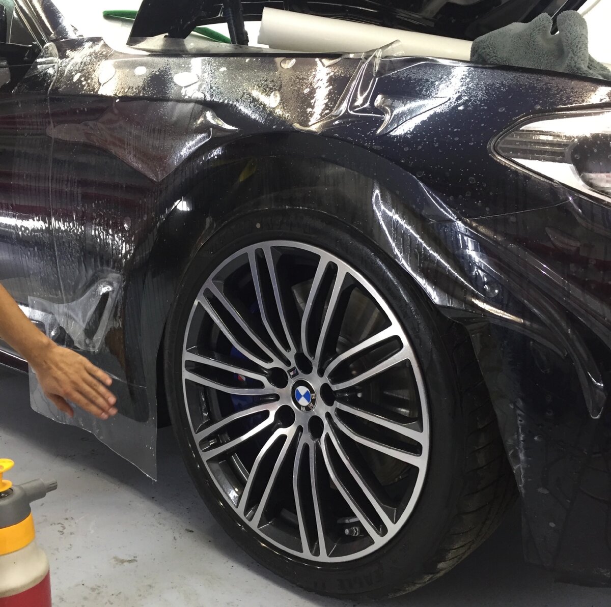 Антигравийная плёнка на крыло