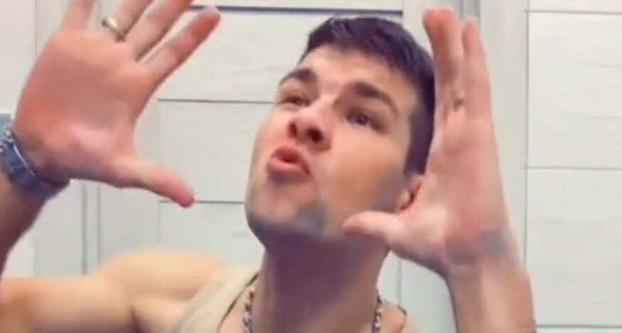 Источник фото: личная страница участника Дом 2