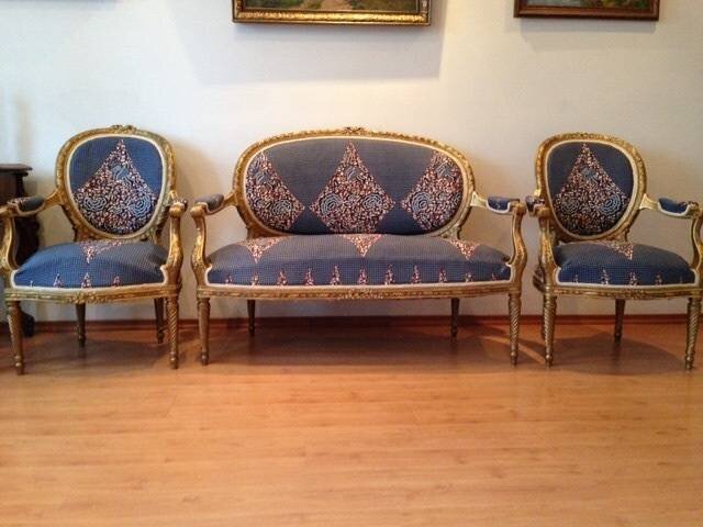 На антикварных аукционах можно найти мебель фабрики Свирского. Фото: http://antikvariat.club/