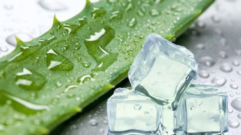 10 самых действенных рецептов для ухода за лицом с кубиками льда