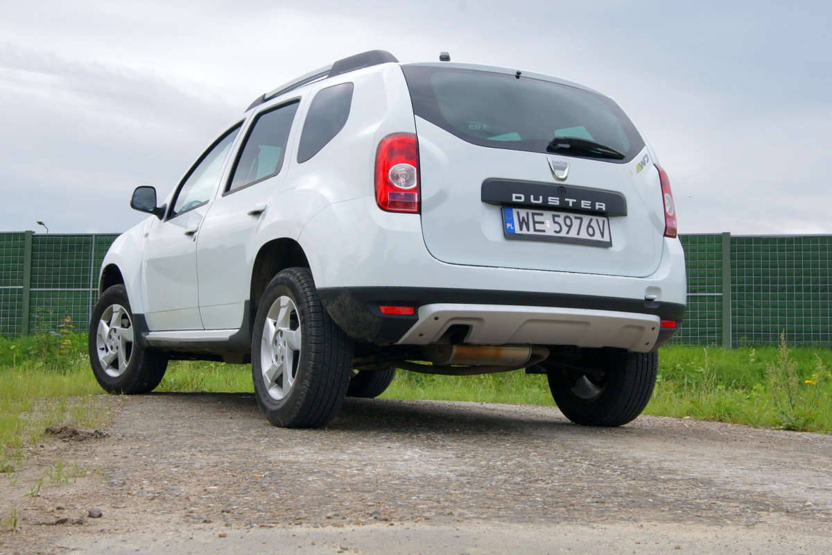 Dacia Duster (2010-2018). Характеристики, недостатки, преимущества и мнение