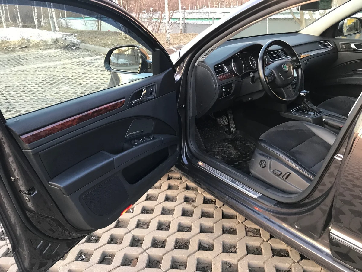 Посадочное место водителя (Фото с сайта авто.ру)