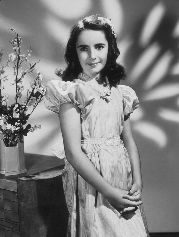 Удивительно красотой Элизабет отличалась с малых лет. Но тогда был заложен фундамент ее основной проблемы. Изображение из свободного доступа.