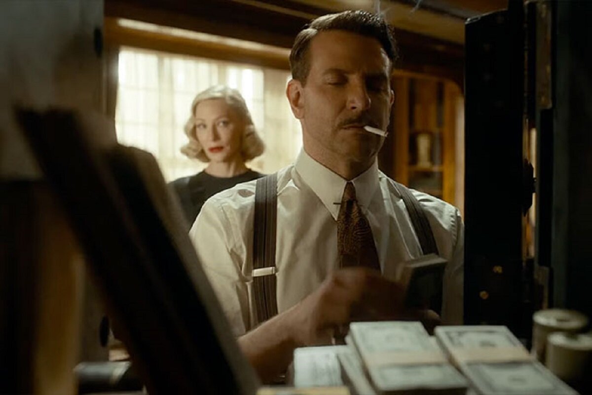 Действительно: если вы и вправду гений, почему же тогда у вас дома нет такого уютного сейфика? 