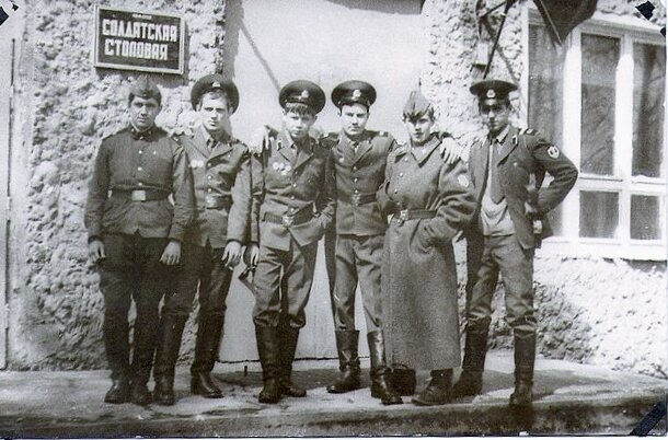 форма у бойцов в разнобой...