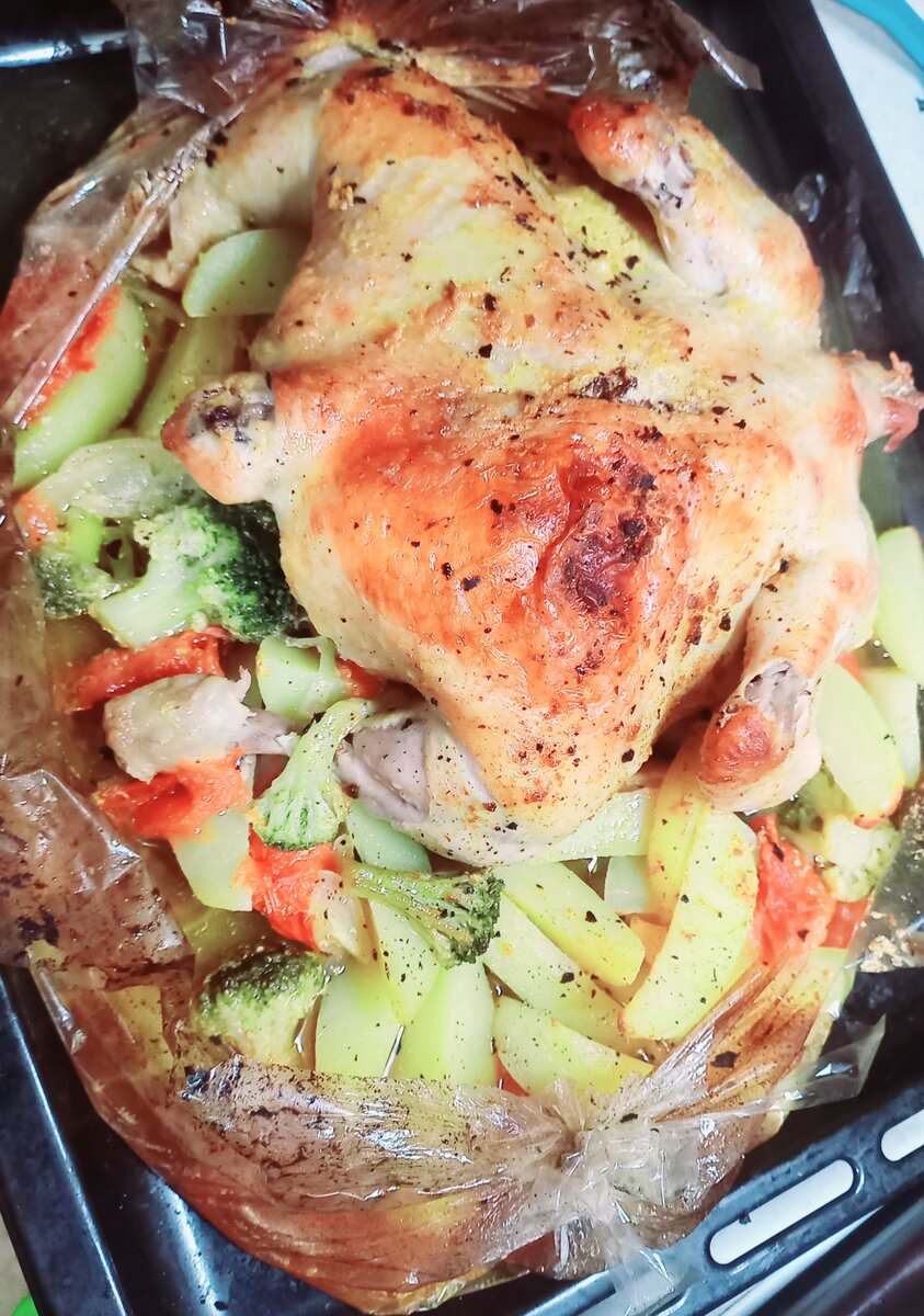 Курица запечённая в рукаве.Фото овтора