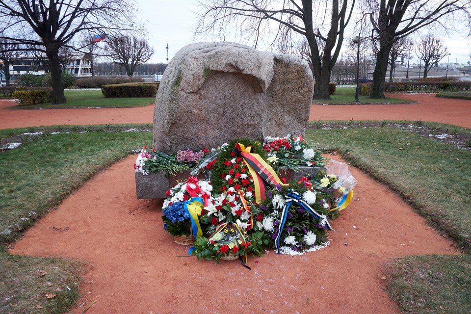     В 2022 году поисковики Петербурга обнаружили останки 85 красноармейцев и провели пять церемоний захоронения Артем КИЛЬКИН (архив)