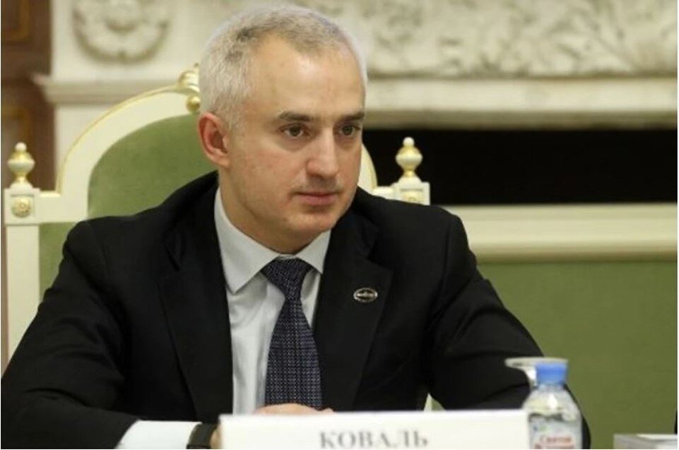     Экс-депутат Коваль попросился в зону СВО. Фото: Заксобрание СПб.