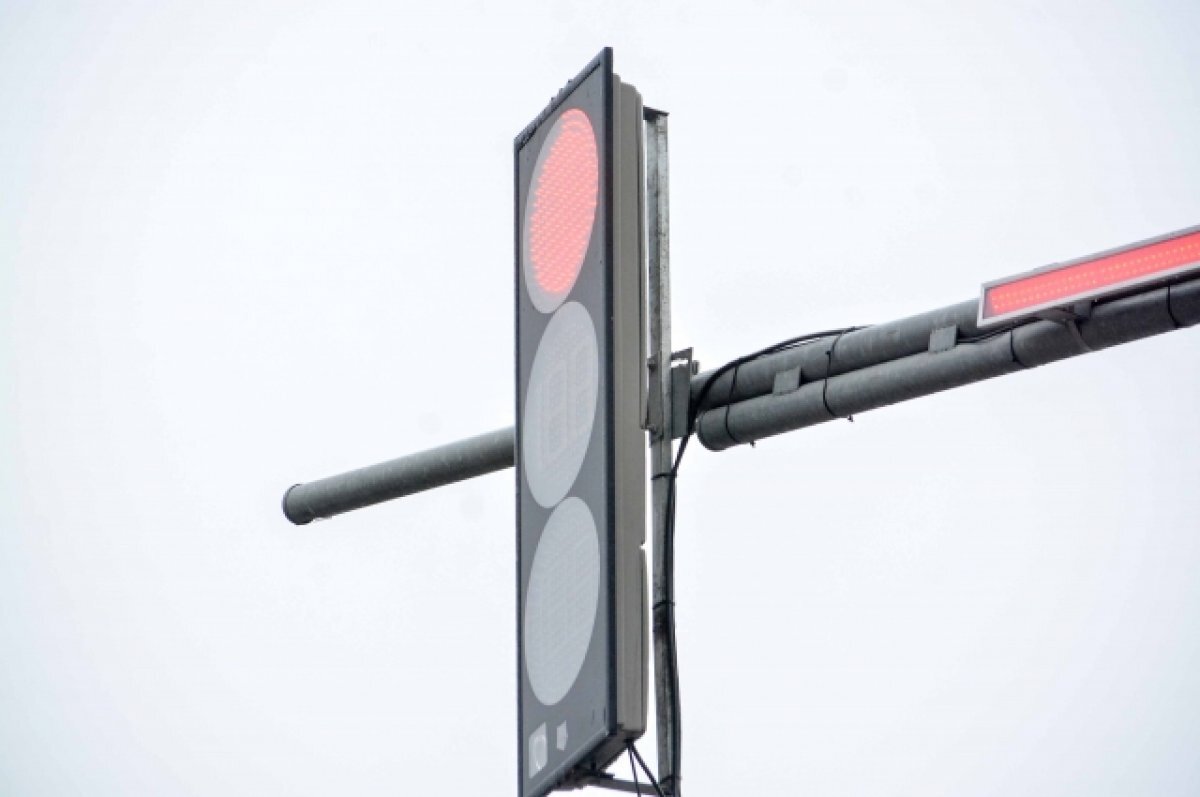    В Барнауле на весь день отключили светофор на оживленном перекрестке