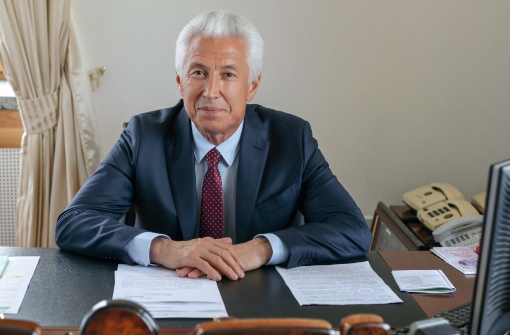 Владимир Васильев